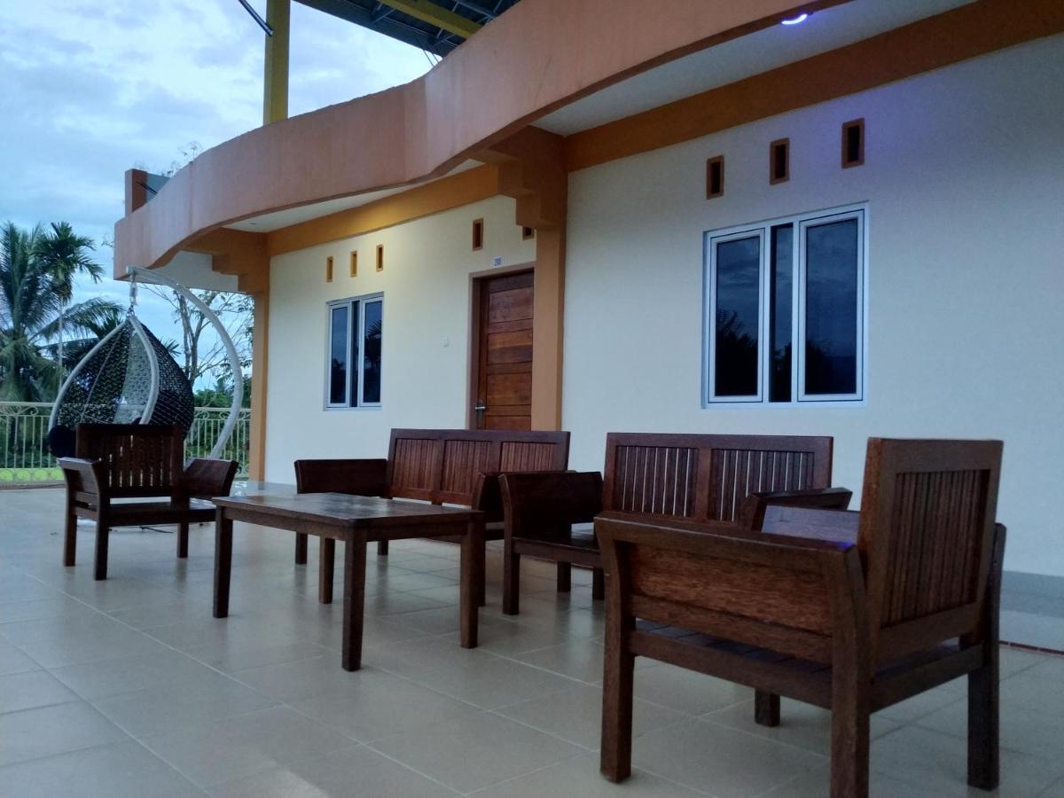 Penginapan Intan Bandara Padang  Exteriör bild
